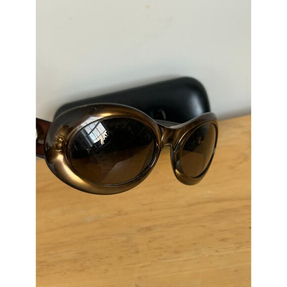 Vintage Gucci Oval Sunglasses - GG 2400/N/S 3NR Made in Italy main image 9